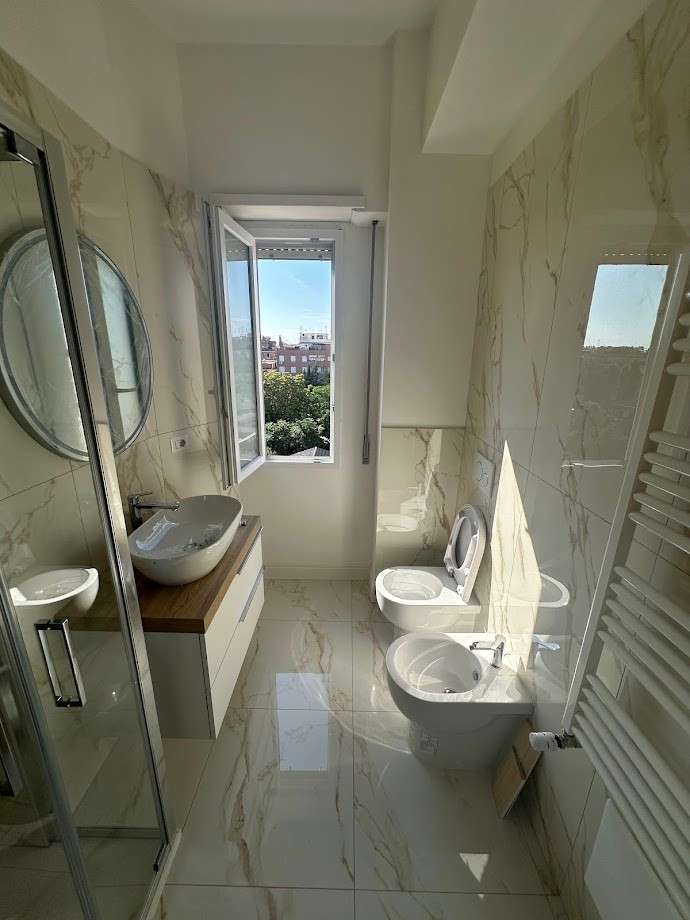 Rifare il bagno nel 2025: a chi rivolgersi a Roma per un risultato garantito