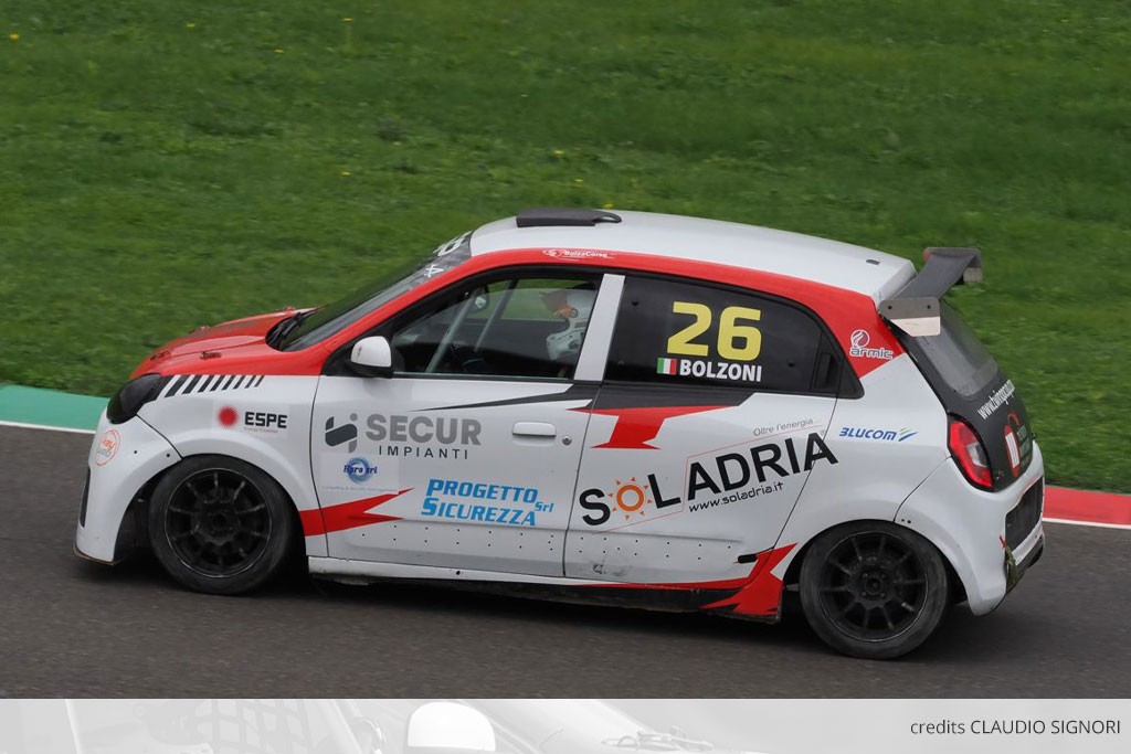 Velocità in circuito: Mugello complicato per il giovane Bolzoni